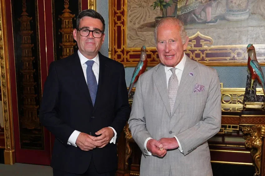 Buckingham sarayi duyurdu ingilterenin yeni basbakani andy burnham oldu uzJrn34E