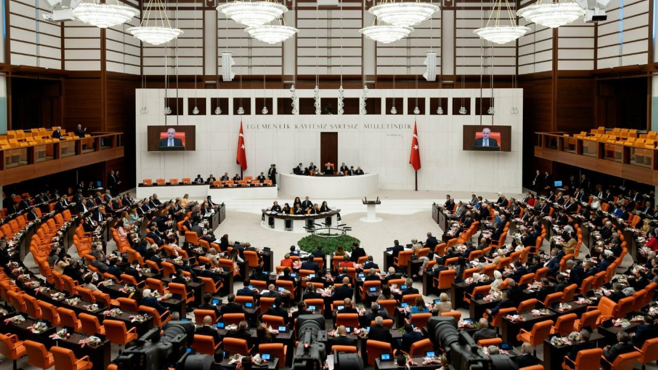 Er sehit aileleri ve gazilerin hak onergesi akp mhp oylariyla reddedildi SjVLbIhg