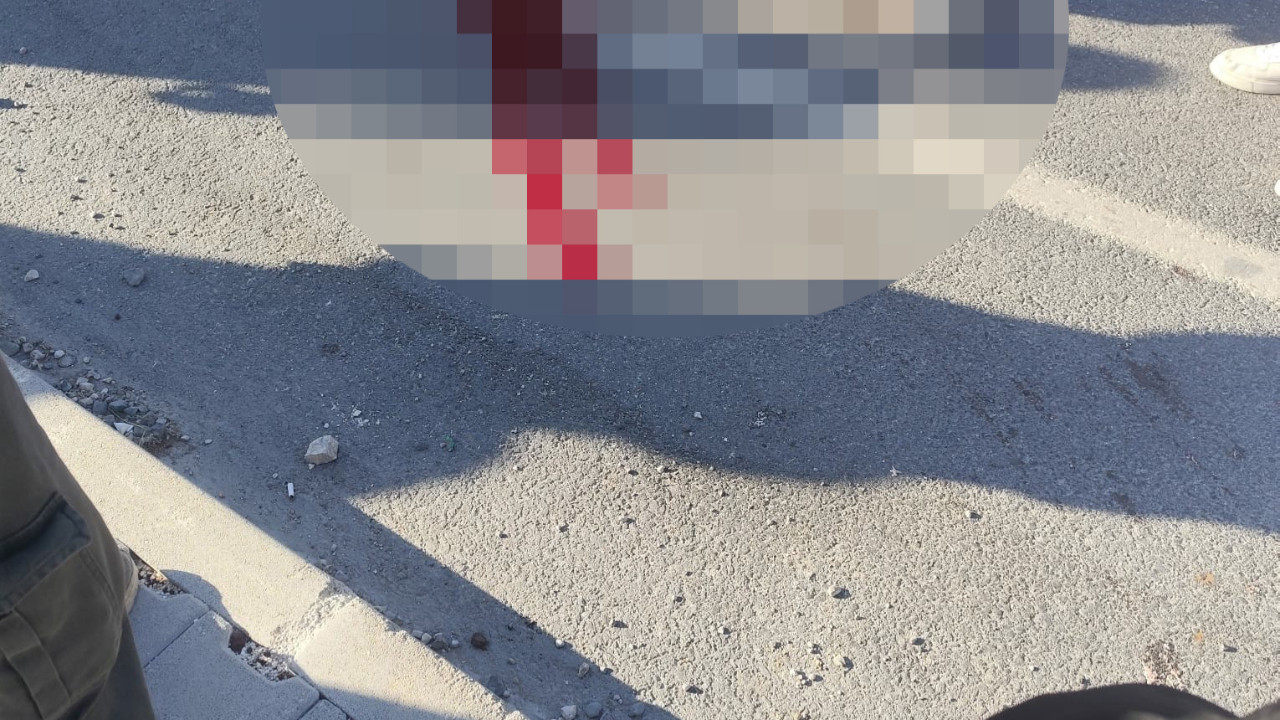 Topunun peşinden yola koşan 11 yaşındaki Umut, kamyonetin çarpmasıyla hayatını kaybetti Img