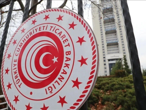 Ticaret bakanligi bogulma riski tasiyan pelus kaz oyuncagini yasakladi vACY1n59
