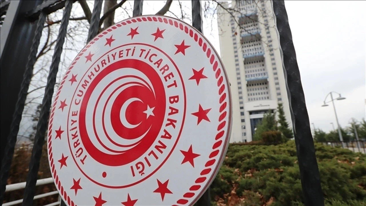 Ticaret Bakanlığı, boğulma riski taşıyan peluş kaz oyuncağını yasakladı Ticaret bakanligi bogulma riski tasiyan pelus kaz oyuncagini yasakladi vACY1n59